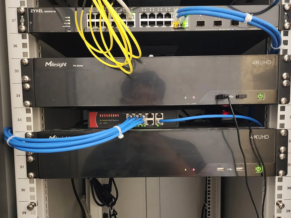 อุปกรณ์-network-switch-ไฟเบอร์-spcablingcctv อุปกรณ์-network-switch-ไฟเบอร์-spcablingcctv